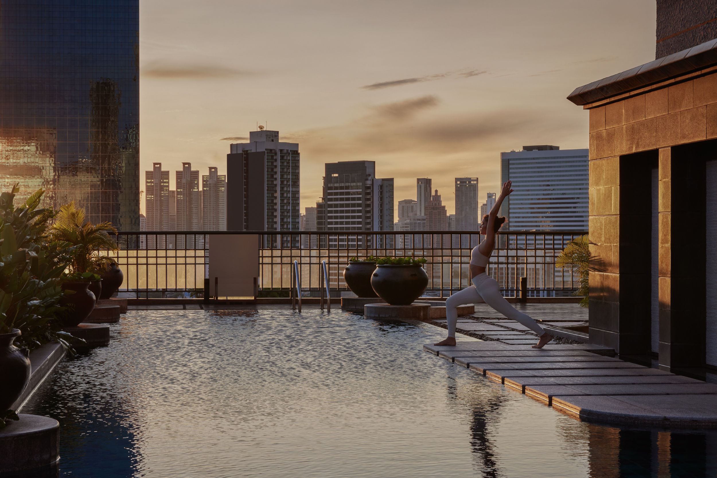 Banyan Tree Bangkok Wellbeing Morning Yoga at Pool Side